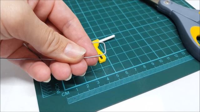 16 REALISTIC Doll Miniature Craft Supplies Essentials