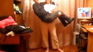 Girl Lift and Carry Cradle 20