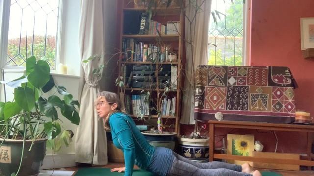 Teen Yoga 45 min flow смотреть онлайн
