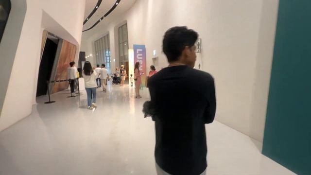 DDP │ Dongdaemun Design Plaza смотреть онлайн