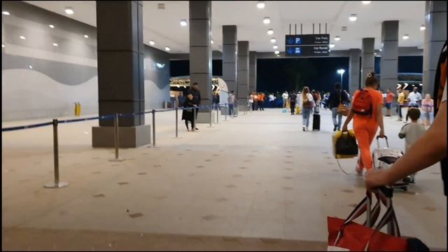 Перелёт из СПб в Хургаду. Мы на месте! смотреть онлайн