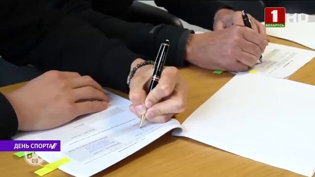 Мадридский "Реал" ищет способы усилить свой состав смотреть онлайн