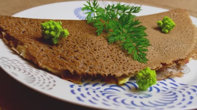 Фаршированные блины с секретным ингредиентом – попробуйте новое! 🥞🤫 смотреть онлайн