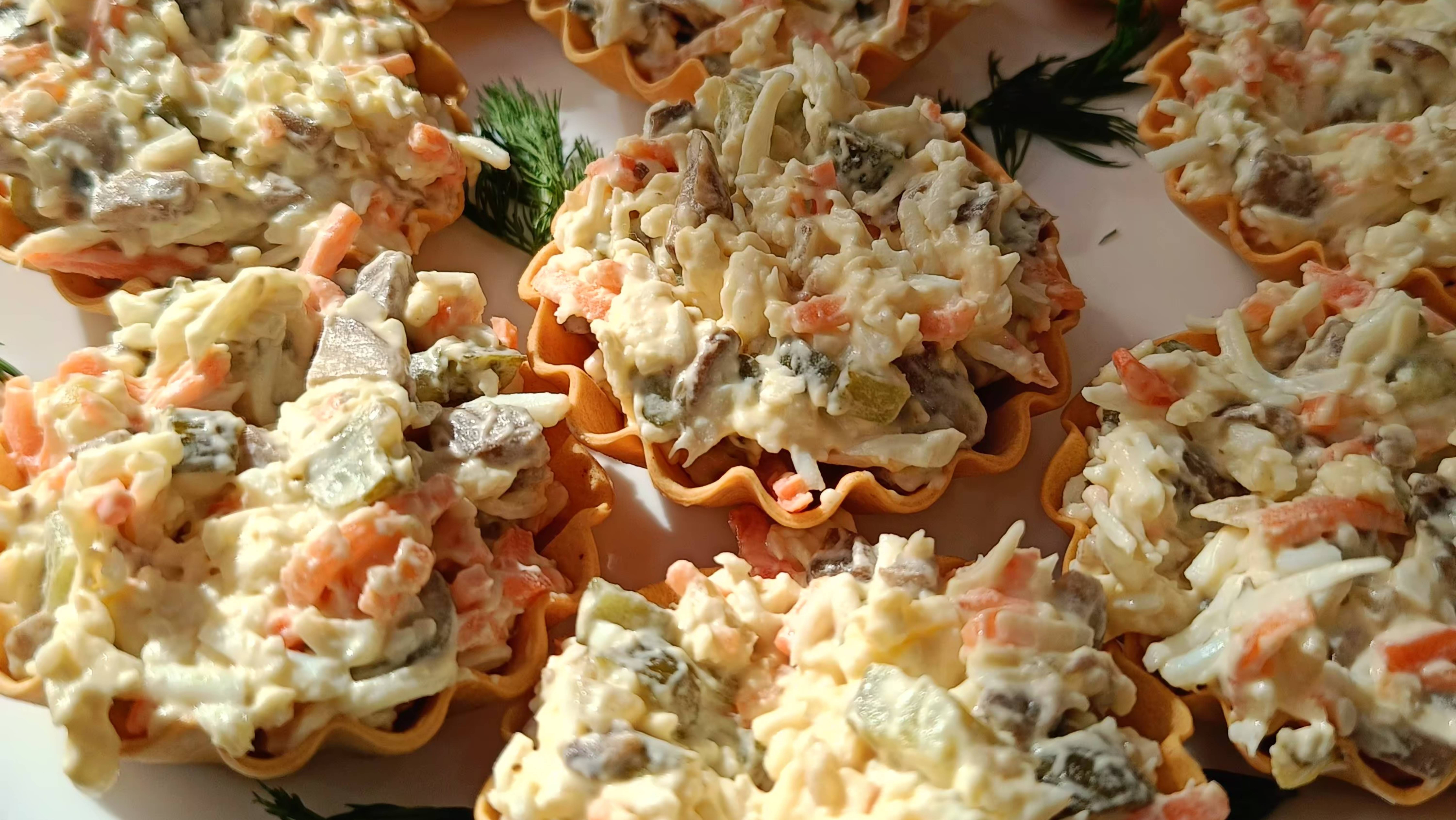 Салат,, Вкусный перекус,, в тарталетках смотреть онлайн