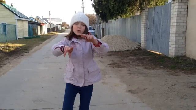 Первое видео на канале ARI & MARY смотреть онлайн