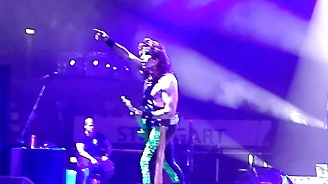 Steel Panther - Let Me Cum In & Nice Guitar Solo Live At Porsche Arena 07.10.2016 Stuttgart, German