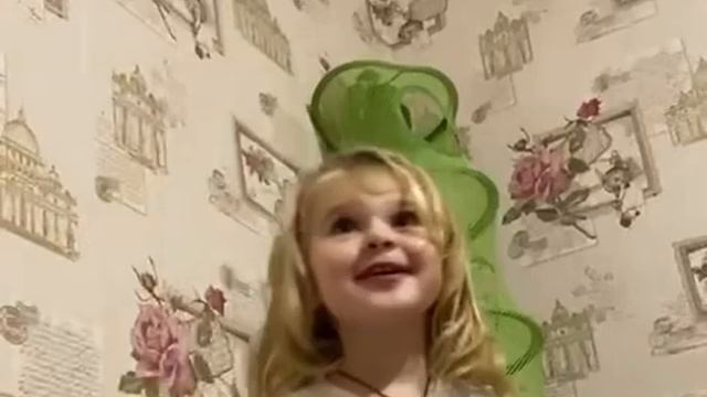 Очень люблю проводить выходные у своей любимой бабушки 🥰🥰🥰 смотреть онлайн