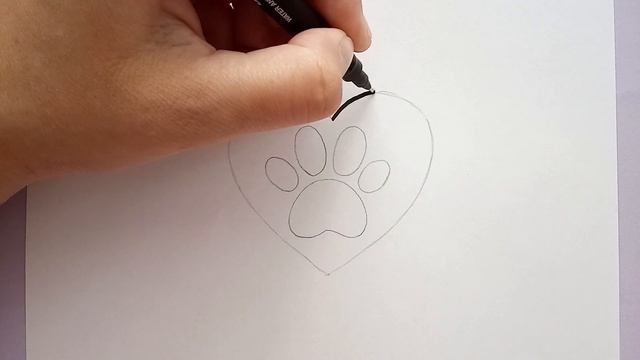 Как нарисовать лапку в сердечке смотреть онлайн