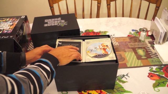 Grand Theft Auto 5 Collectors Edition Unboxing #TBT смотреть онлайн