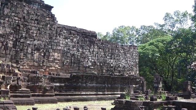 Angkor Thom - Baphuon 6