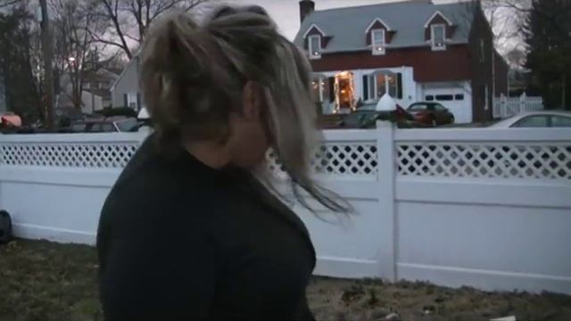 The Ice Cream Girl visits her Grandma's house during the holidays. смотреть онлайн