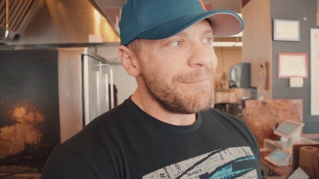 Conquering the Meat Mountain at Pita BBQ | Tiger Fitness смотреть онлайн