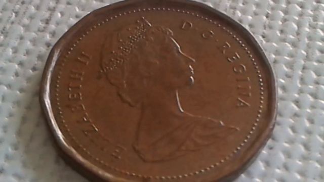Canadian Penny Copper Coin Queen Elizabeth II 1 Cent Elizabeth II 1989 2nd effigy, dodecagonal смотреть онлайн