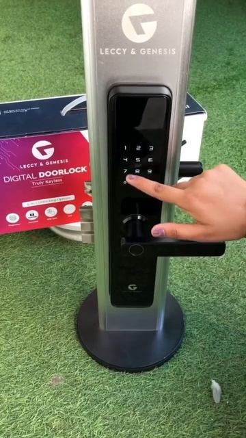 L&G Smart Doorlock with 6 - in - One Unlocking Feature! #shorts смотреть онлайн