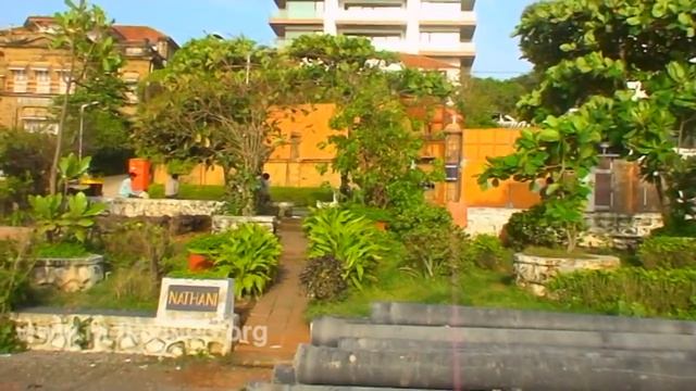 Shahrukh Khan's House In Mumbai - Mannat | Bollywood Celebrity Homes смотреть онлайн