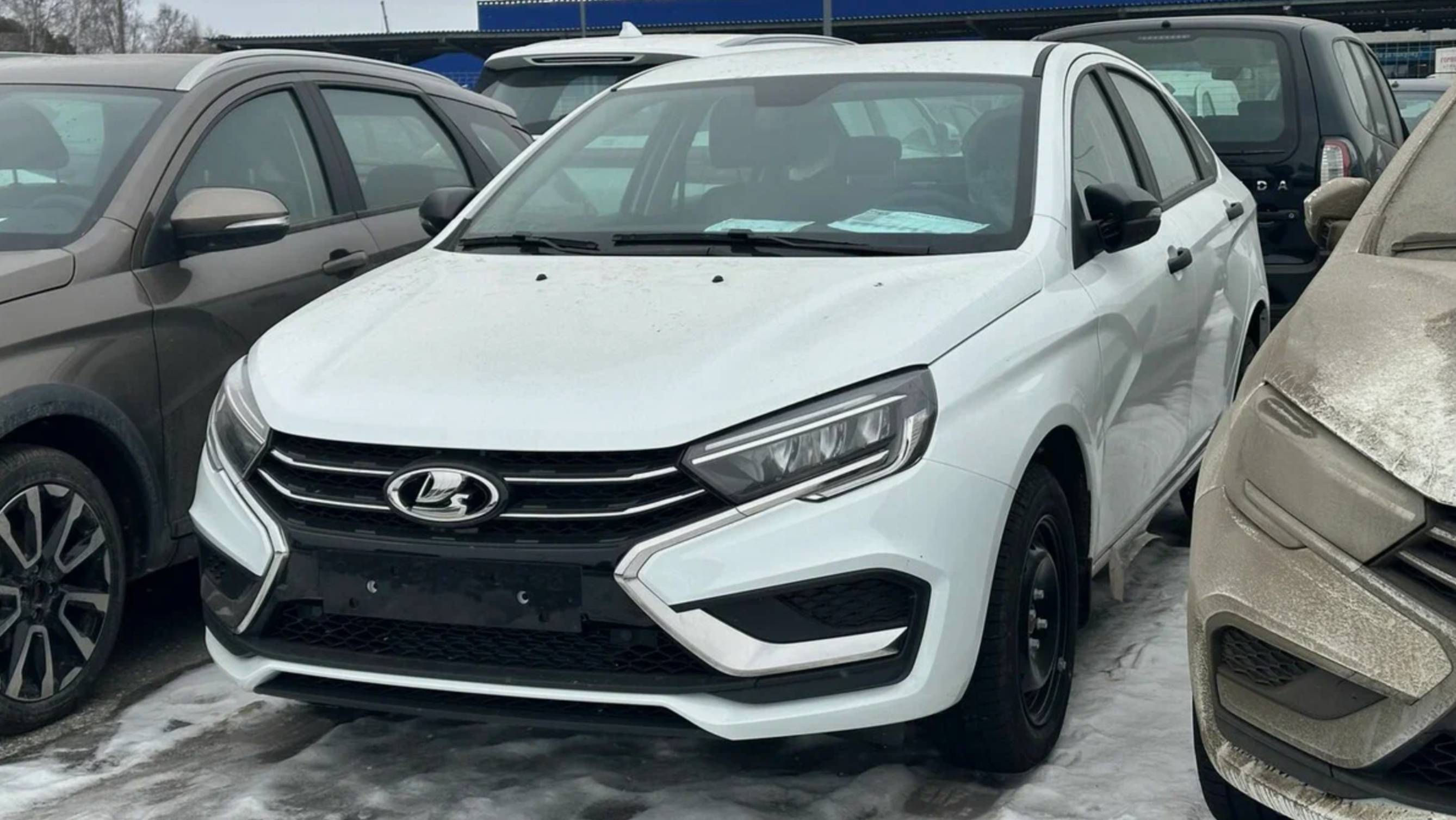 Продажи Ваз 2107 взлетели и обошли Весту смотреть онлайн