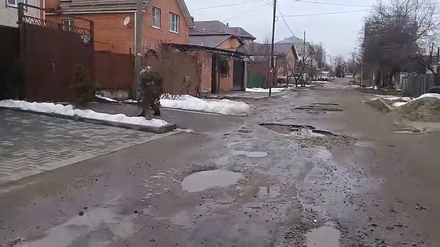 Мои друзья играют в снежки смотреть онлайн