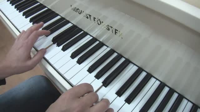 Чарующие звуки рояля August Förster (Германия) выпуска 1975 года смотреть онлайн