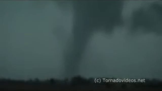AMAZING close range video of a multi vortex tornado смотреть онлайн