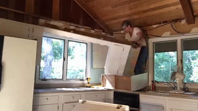 Removing the upper kitchen cabinets 2 of 3 смотреть онлайн