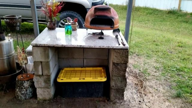 My BBQ Shack! Walk-through tour of a carport converted into a barbecue shack. смотреть онлайн