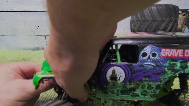 Losi LMT Mini Review