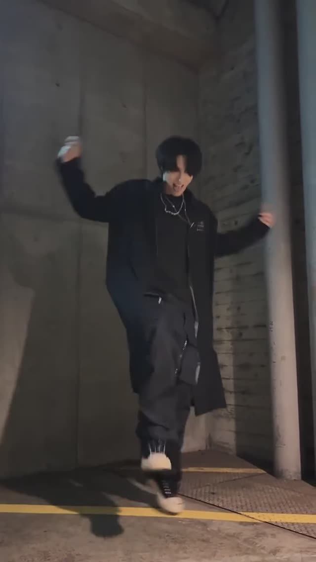 Mingi (ATEEZ) Dance MONA LISA✨ смотреть онлайн