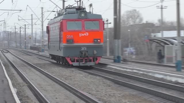 Одиночные локомотивы (электровоз, тепловоз и РП9-002) на Транссибе | Красноярск смотреть онлайн