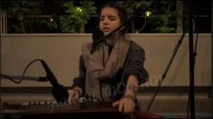 Е.М. Мадхурика д.д. - Mayapur Evening Kirtan HG Madhurika Devi Dasi