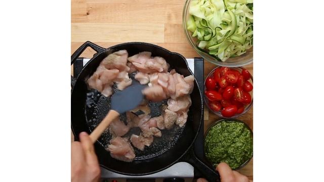 Chicken Pesto And Zucchini 