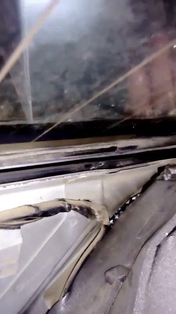 Отклеилось стекло хендай акцент смотреть онлайн