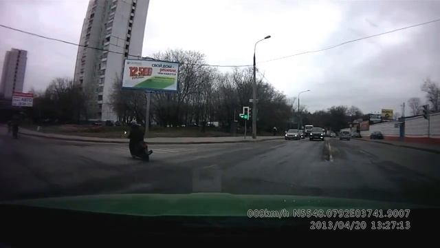 Скутеристы открыли сезон смотреть онлайн
