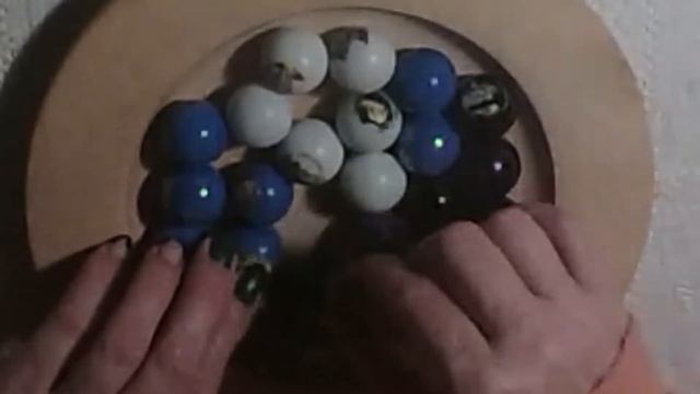 ASMR. Звук шариков. Spiele Mit Versammelte Kügelchen. Viele Geräusche.