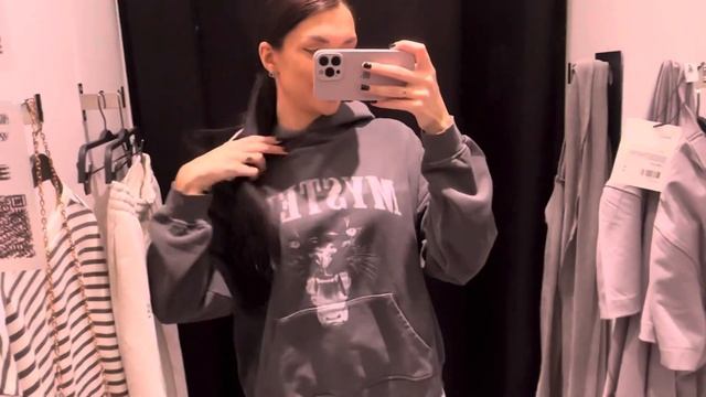 VLOG: снова не одна / ШОППИНГ / Guess / новинки косметики / La Sultane / пп рецепты смотреть онлайн