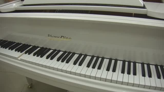 Самоиграющий рояль - Ray Charles - Over The Rainbow смотреть онлайн