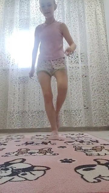Лола Помешала 😅 ШАФЛ ТАНЕЦ