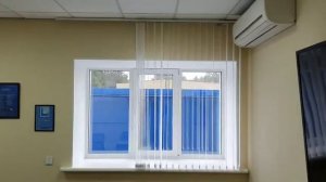 Движение вертикальных жалюзи при открывании