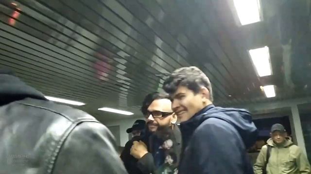 2019-09-26 Irkutsk, Russia, fans meet Oomph! in Airport смотреть онлайн