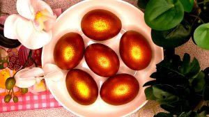 🥚 Как красиво покрасить яйца на Пасху? / Золотые яйца / Декупаж яиц / Яйца в горошек
