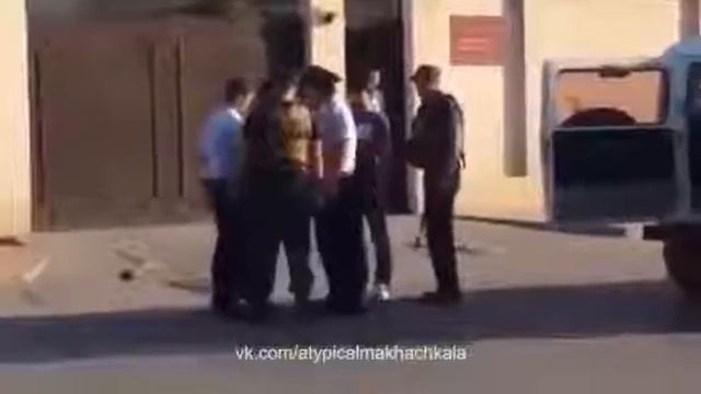Махачкала Разборки с ментами смотреть онлайн