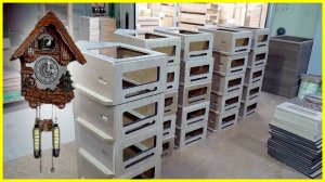 Производство часов с кукушкой в Корее.