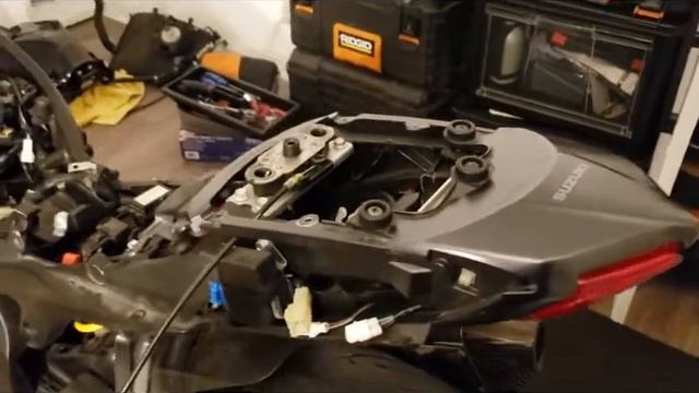 Project Gsxr Engine Swap (part 6) смотреть онлайн