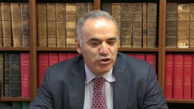 Kasparov va témoigner en France pour un opposant kazakh смотреть онлайн