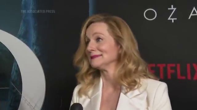 'Ozark' cast says goodbye to show at 'bittersweet' premiere смотреть онлайн