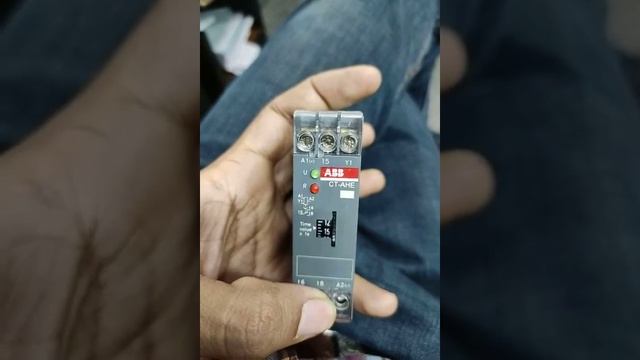Timer OFF-Delay ABB CT-AHE смотреть онлайн