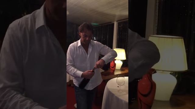 Presentazione di una Bottiglia Speciale ! смотреть онлайн