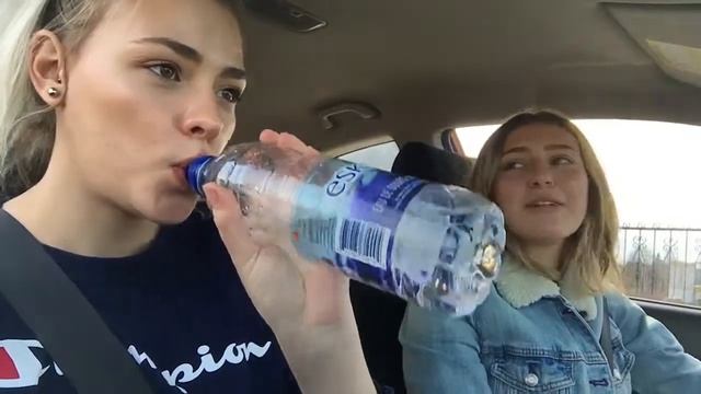 She Locked Her Keys In Her Car смотреть онлайн