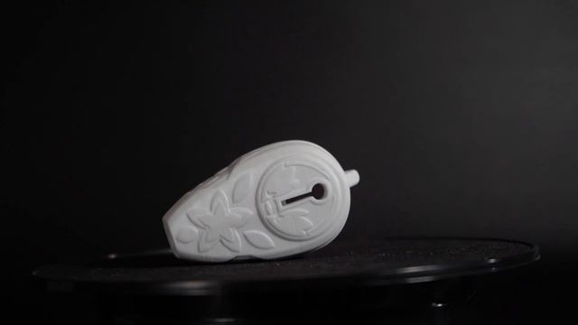 Lyza's white whistle from the anime "Made in Abyss" смотреть онлайн
