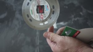 Подготовка и укладка крупноформатной плитки, весь процесс.