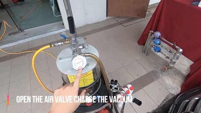 LAUNCH TOC-317 Auto Engine Oil Changer смотреть онлайн